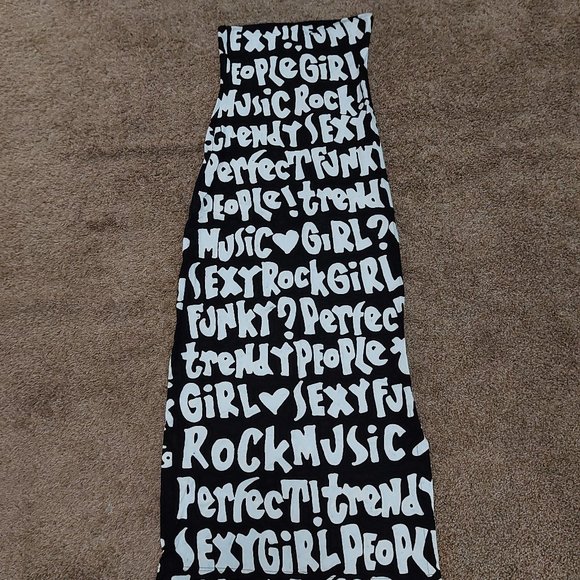 Designs by Naomi Wordsmith Body Con Dress - Picture 1 of 6